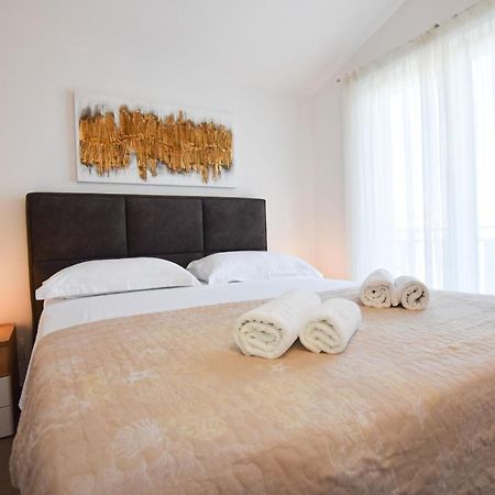 Apartments Karmen I Primošten Extérieur photo