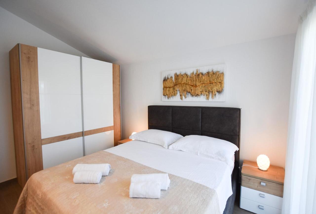 Apartments Karmen I Primošten Extérieur photo