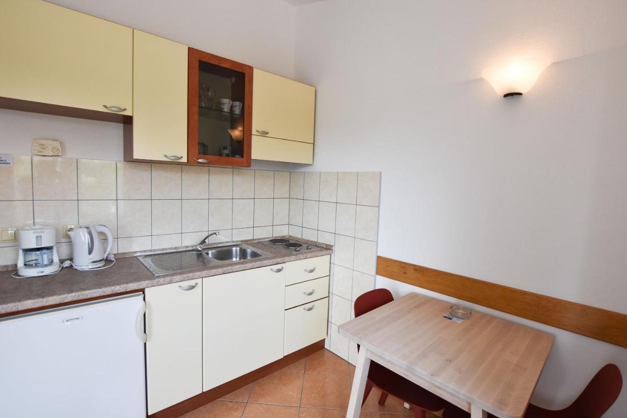 Apartments Karmen I Primošten Extérieur photo
