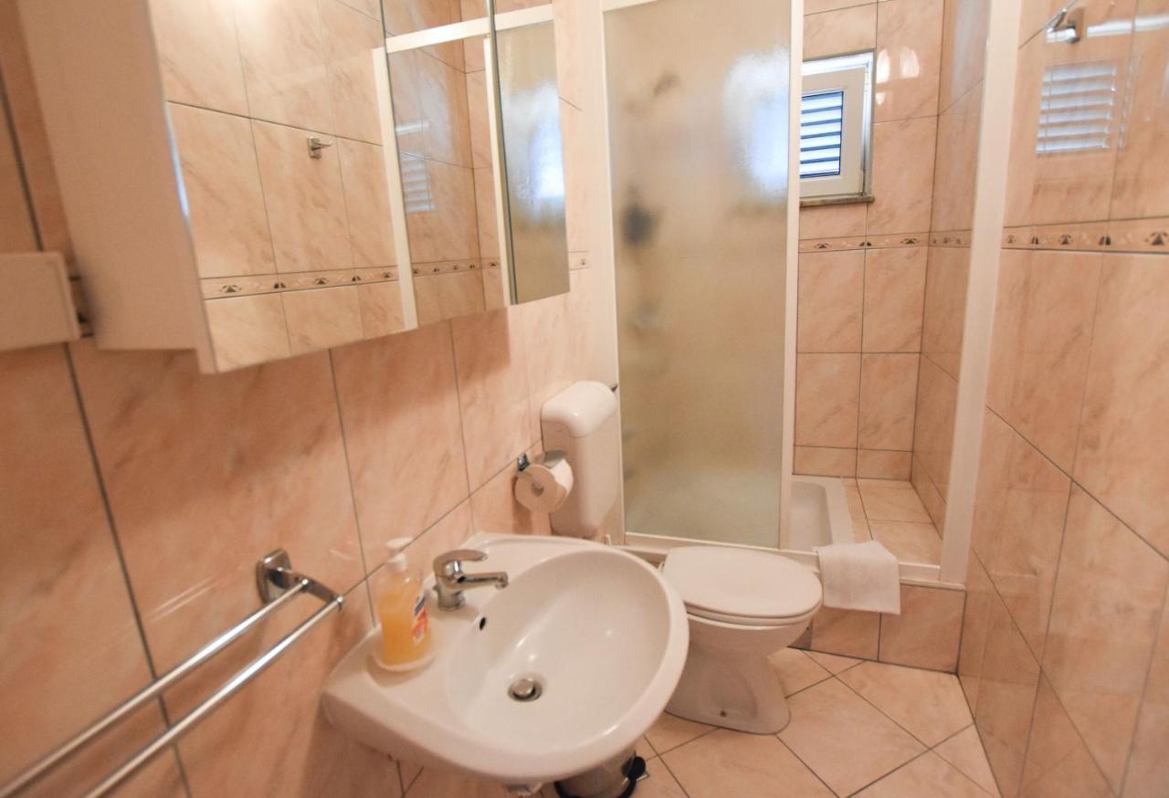Apartments Karmen I Primošten Extérieur photo