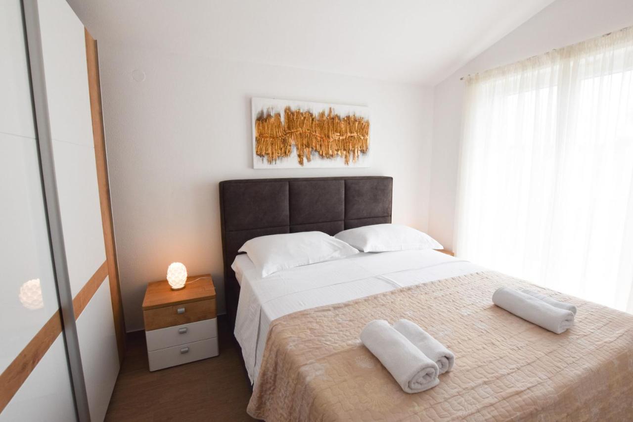 Apartments Karmen I Primošten Extérieur photo