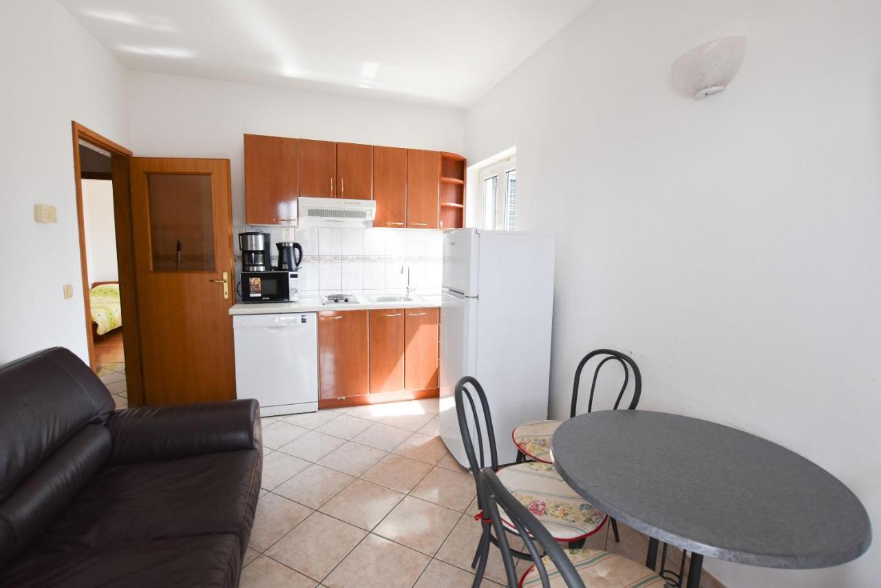 Apartments Karmen I Primošten Extérieur photo